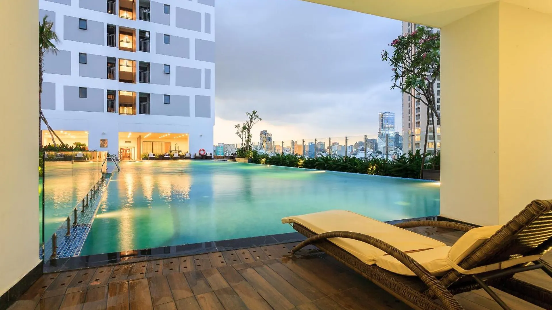 Apartment Spacious Saigon - Infinity Pool In Rivergate Ho-Chi-Minh-Stadt