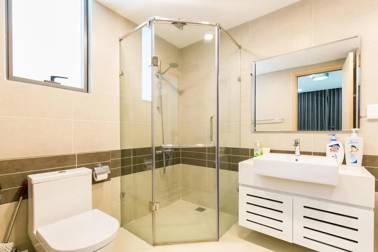 Apartment Spacious Saigon - Infinity Pool In Rivergate Ho Chi Minh City