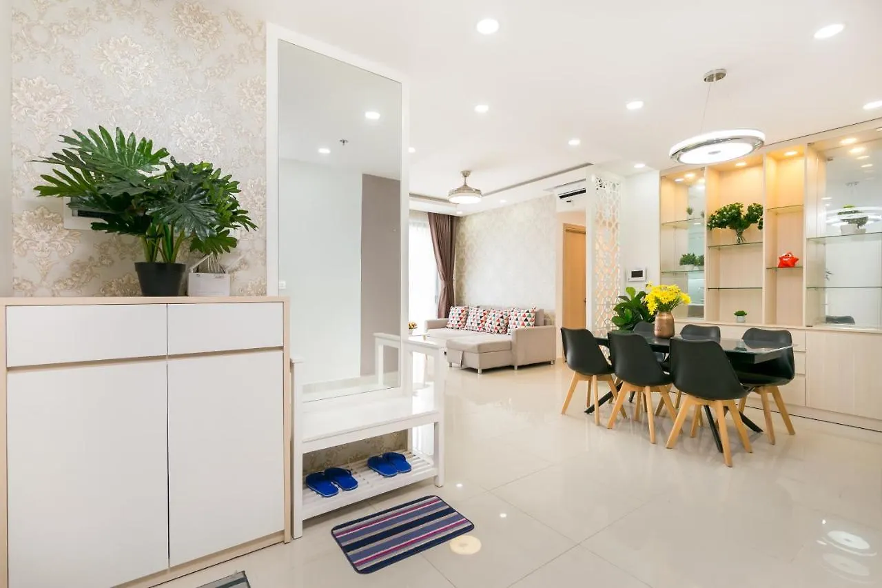 Spacious Saigon - Infinity Pool In Rivergate Ho Chi Minh City 0*,
